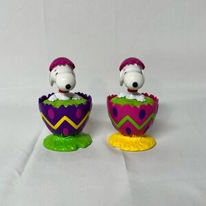 VTG Easter Decoration Snoopy Eggs Peanuts PVC Figures Whitman’s Set of 2 Spring